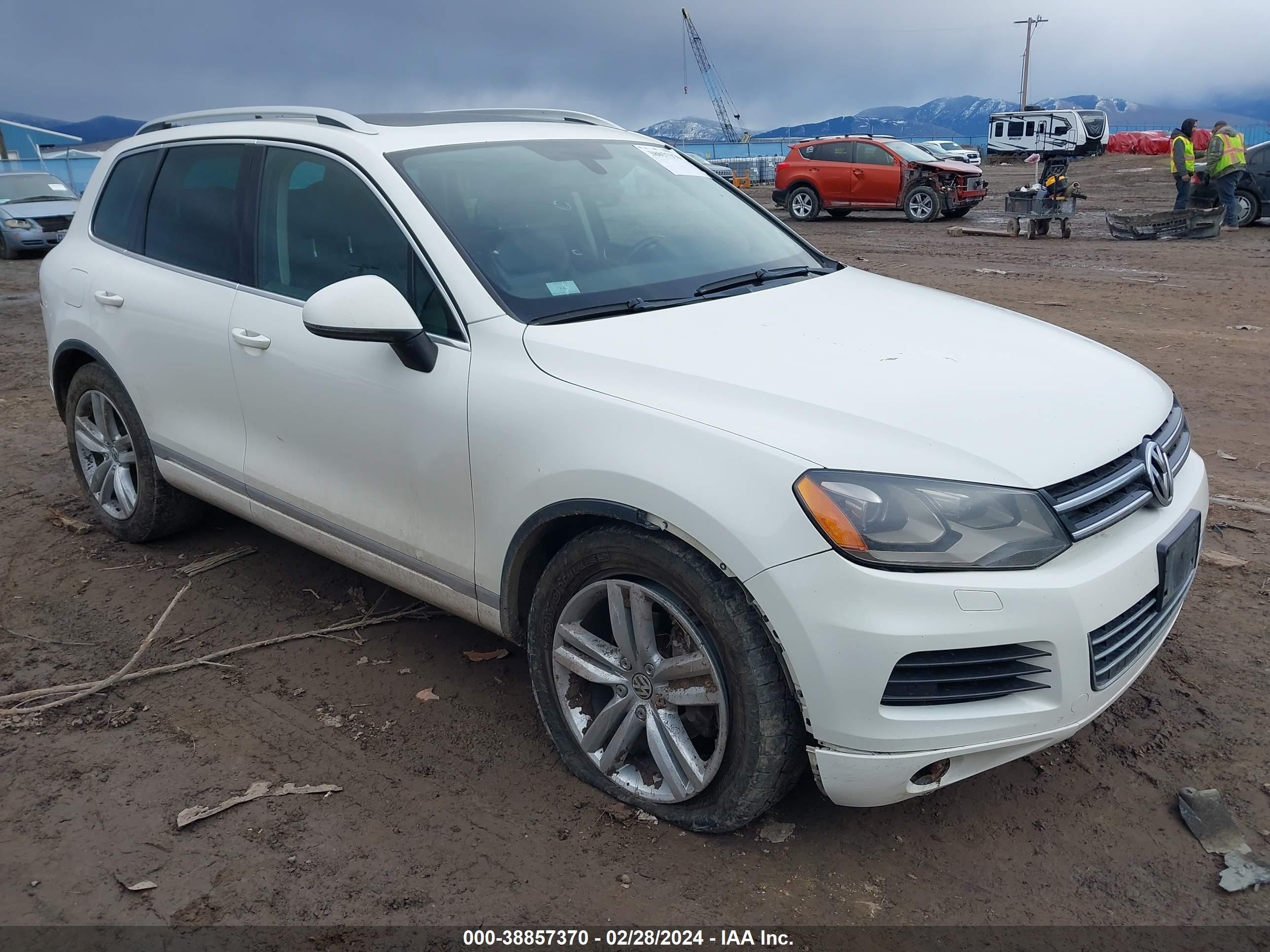 VOLKSWAGEN TOUAREG 2011 wvgfk9bp3cd002823