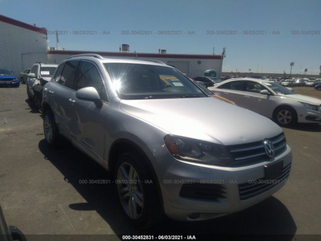 VOLKSWAGEN TOUAREG 2011 wvgfk9bp6bd001826