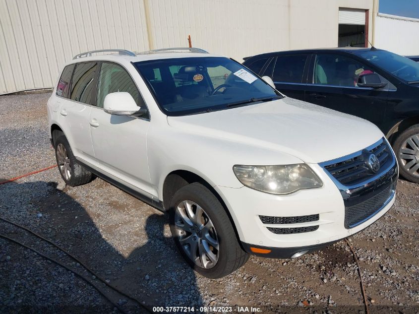 VOLKSWAGEN TOUAREG 2009 wvgfm77l09d037283