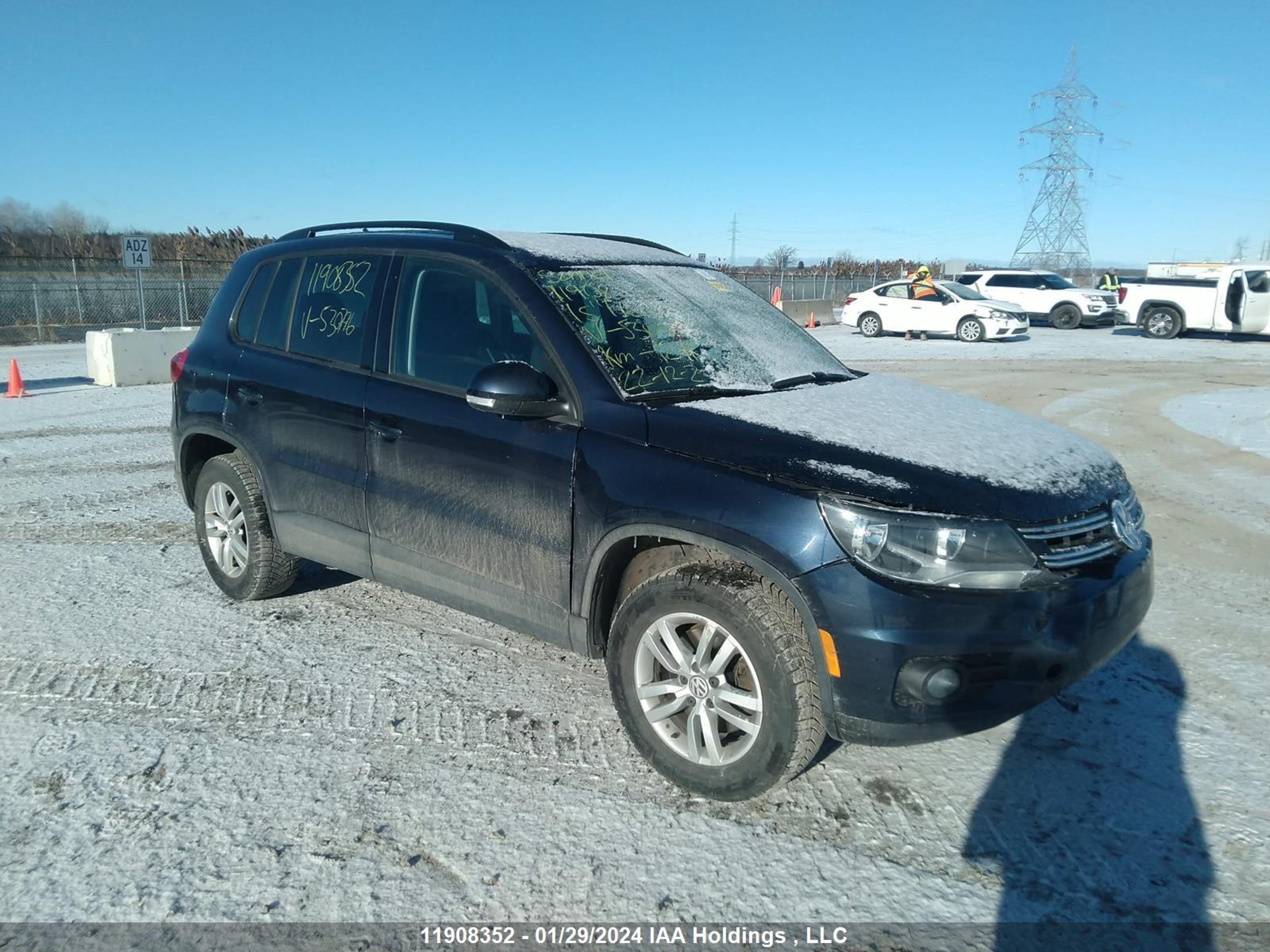 VOLKSWAGEN TIGUAN 2015 wvgjv7ax8fw530776