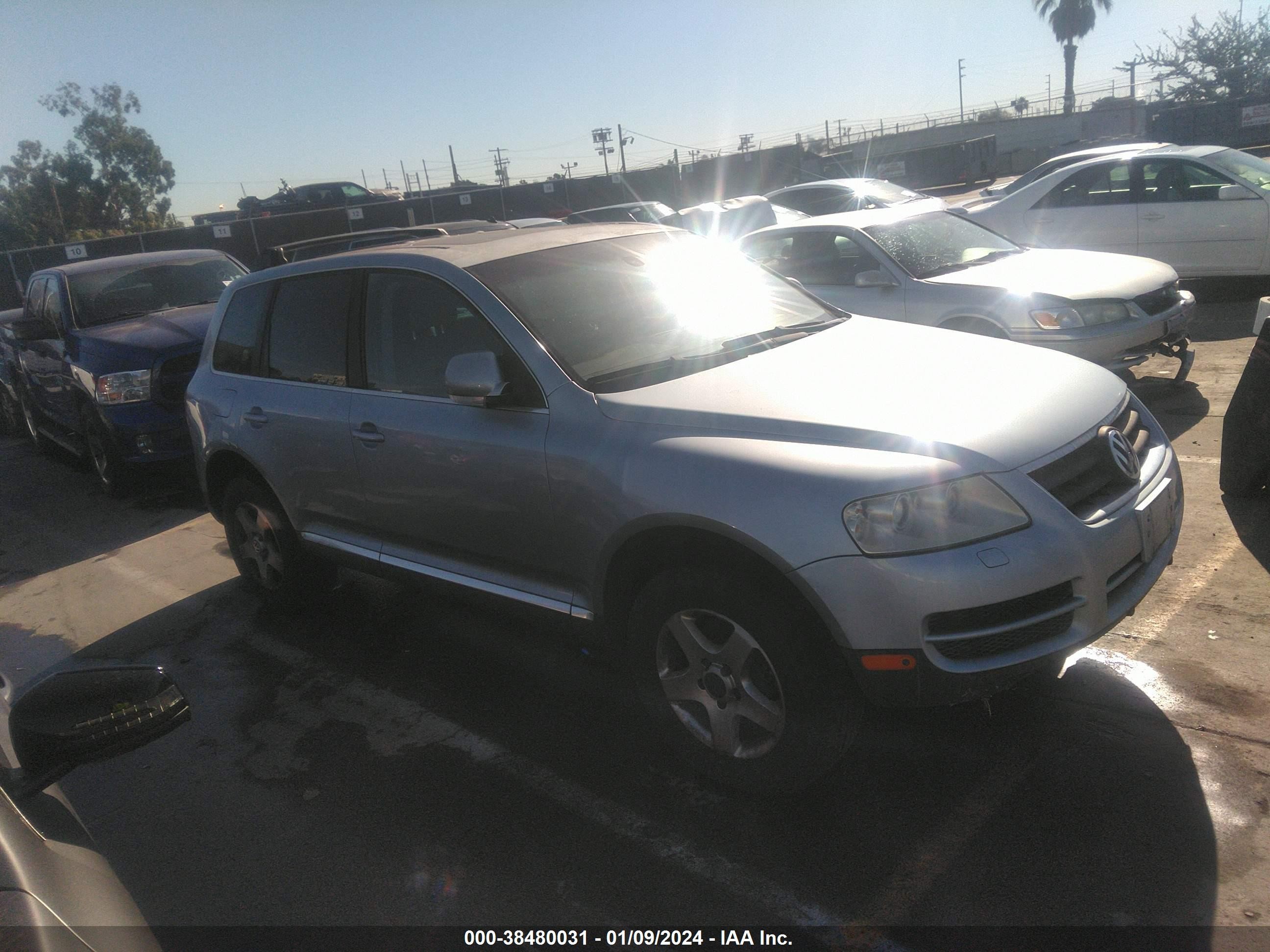 VOLKSWAGEN TOUAREG 2005 wvglg77l05d014350