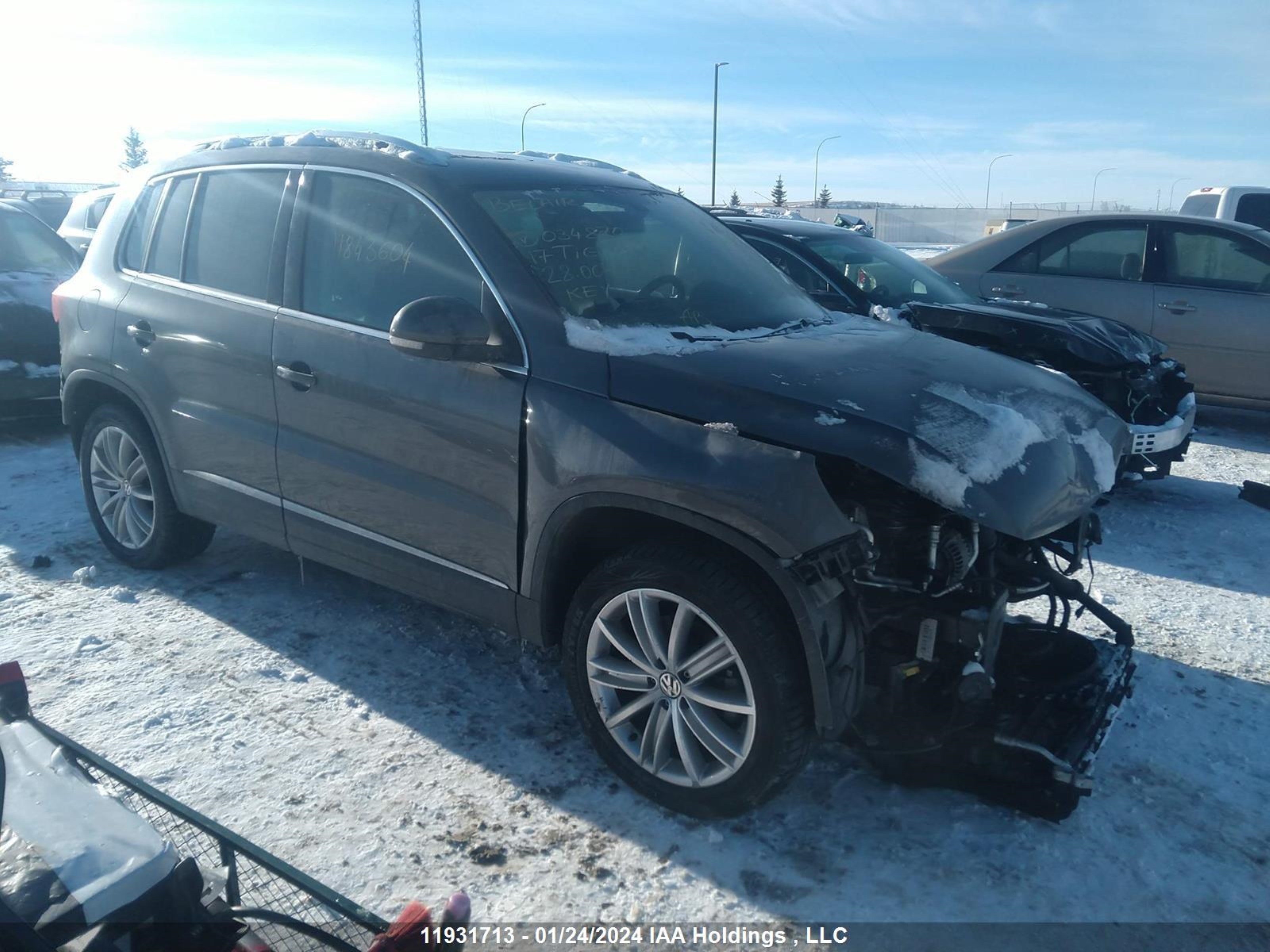 VOLKSWAGEN TIGUAN 2017 wvgmv7ax8hk034870