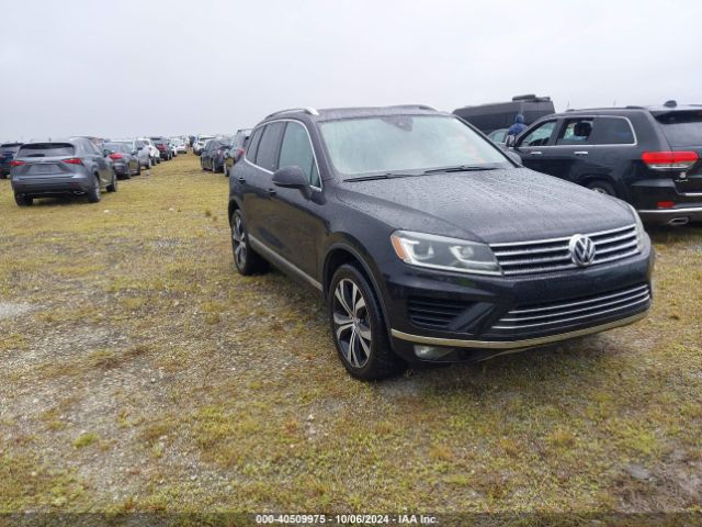 VOLKSWAGEN TOUAREG 2017 wvgrf7bp8hd001096