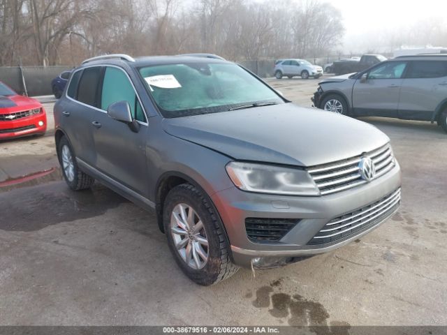 VOLKSWAGEN TOUAREG 2017 wvgrf7bp9hd006887