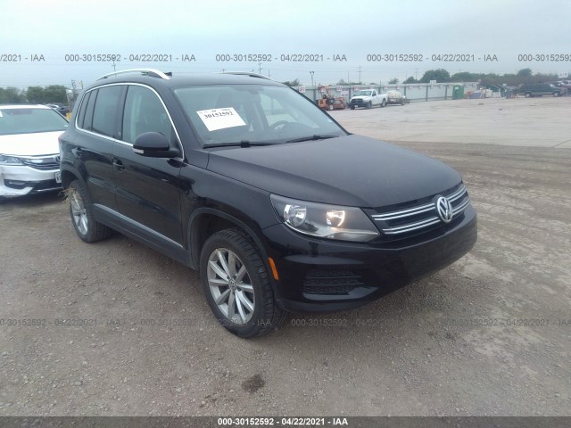 VOLKSWAGEN TIGUAN 2017 wvgrv7ax0hk003747