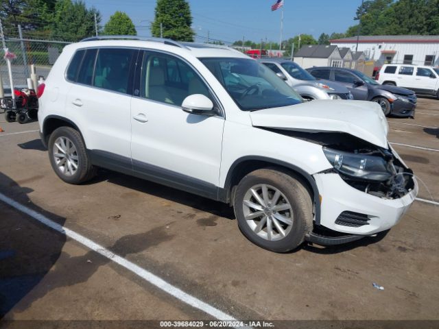 VOLKSWAGEN TIGUAN 2017 wvgrv7ax0hw507143