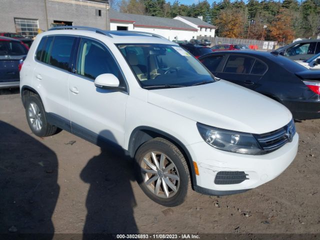 VOLKSWAGEN TIGUAN 2017 wvgrv7ax1hw505773