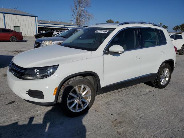 VOLKSWAGEN TIGUAN 2017 wvgrv7ax1hw509001