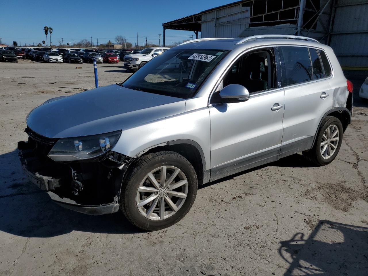 VOLKSWAGEN TIGUAN 2017 wvgrv7ax2hk002342