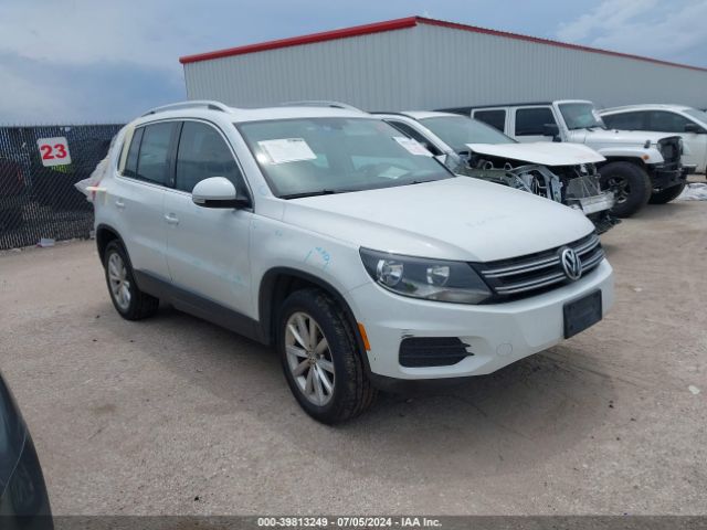 VOLKSWAGEN TIGUAN 2017 wvgrv7ax2hk021599