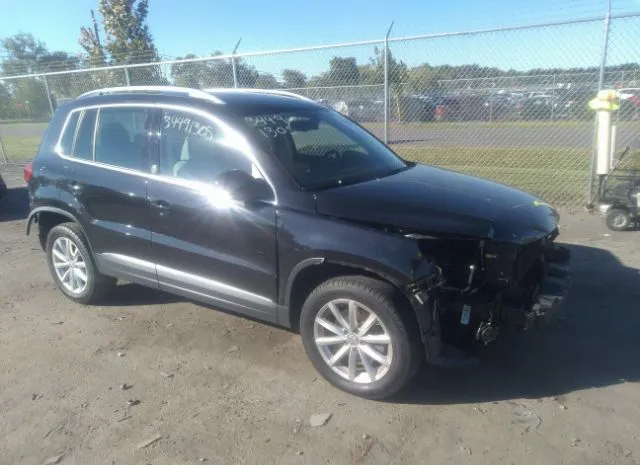 VOLKSWAGEN TIGUAN 2017 wvgrv7ax5hk015215