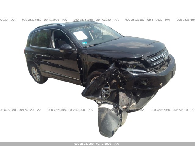 VOLKSWAGEN TIGUAN 2017 wvgsv7ax0hk003832