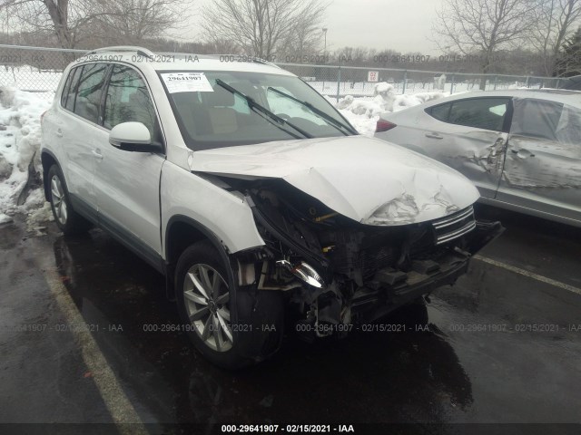 VOLKSWAGEN TIGUAN 2017 wvgsv7ax0hk004236