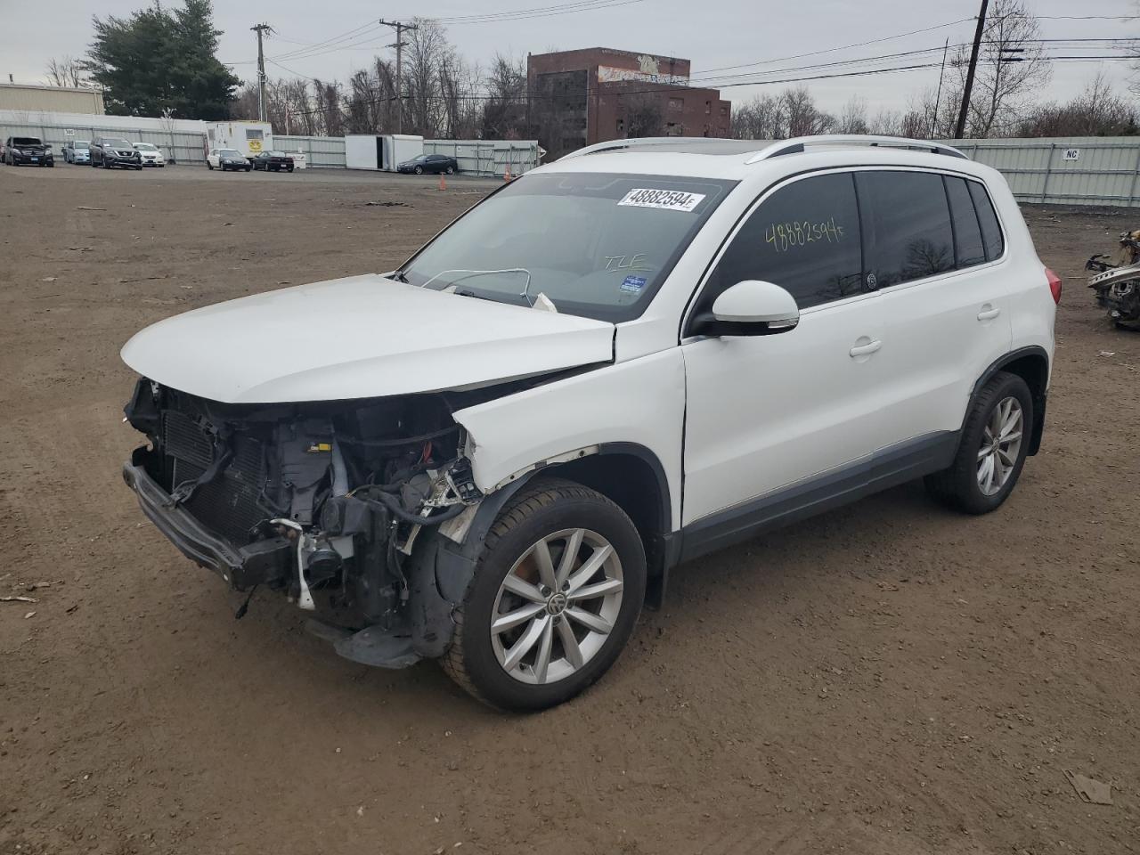 VOLKSWAGEN TIGUAN 2017 wvgsv7ax3hk013304