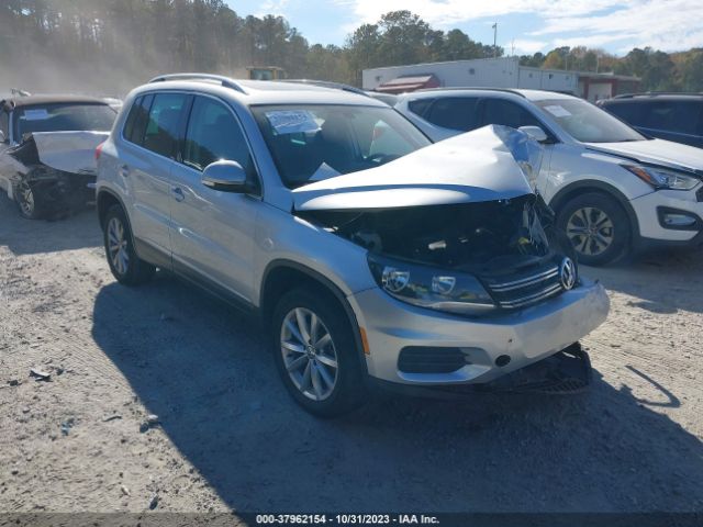 VOLKSWAGEN TIGUAN 2017 wvgsv7ax5hk002644