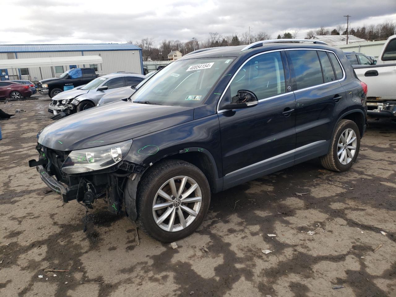 VOLKSWAGEN TIGUAN 2017 wvgsv7ax5hk031075