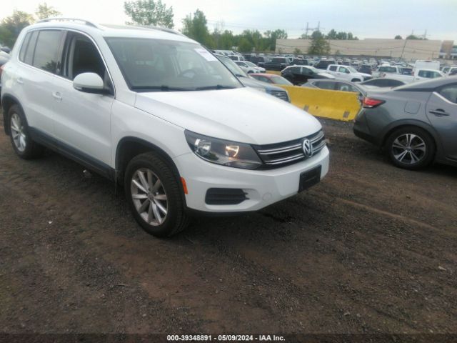 VOLKSWAGEN TIGUAN 2017 wvgsv7ax8hk020832