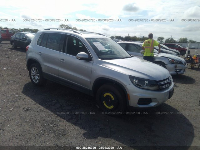 VOLKSWAGEN TIGUAN 2017 wvgsv7ax9hk018037