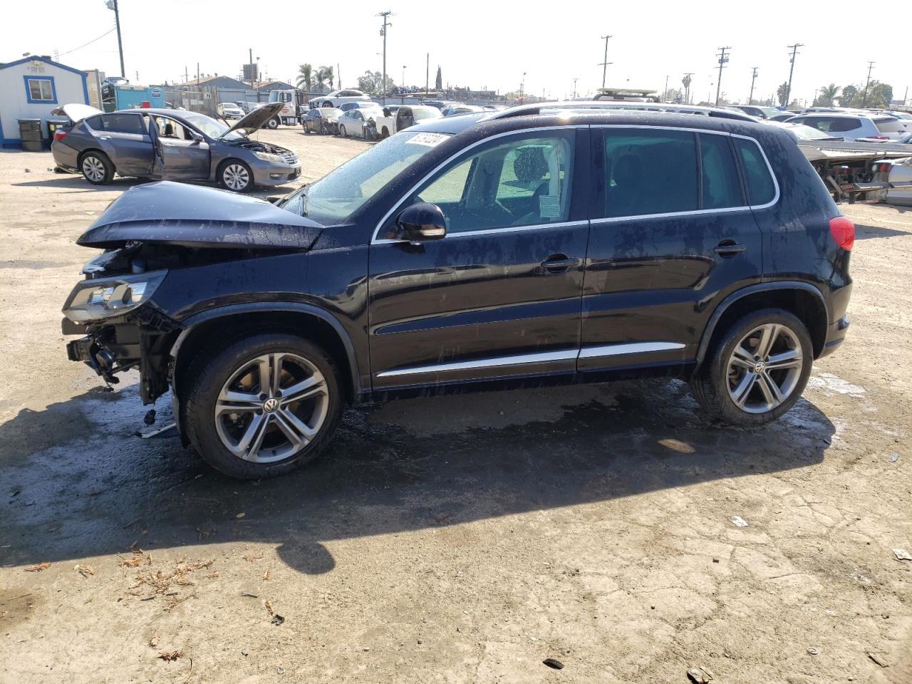 VOLKSWAGEN TIGUAN 2017 wvgtv7ax0hk015693