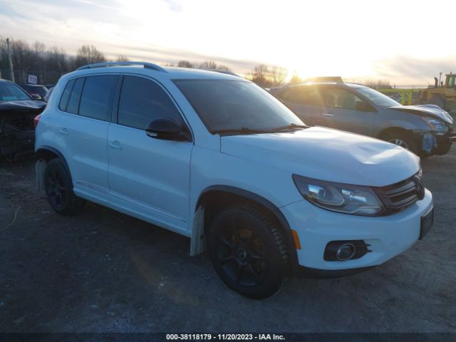 VOLKSWAGEN TIGUAN 2017 wvgtv7ax7hk016565