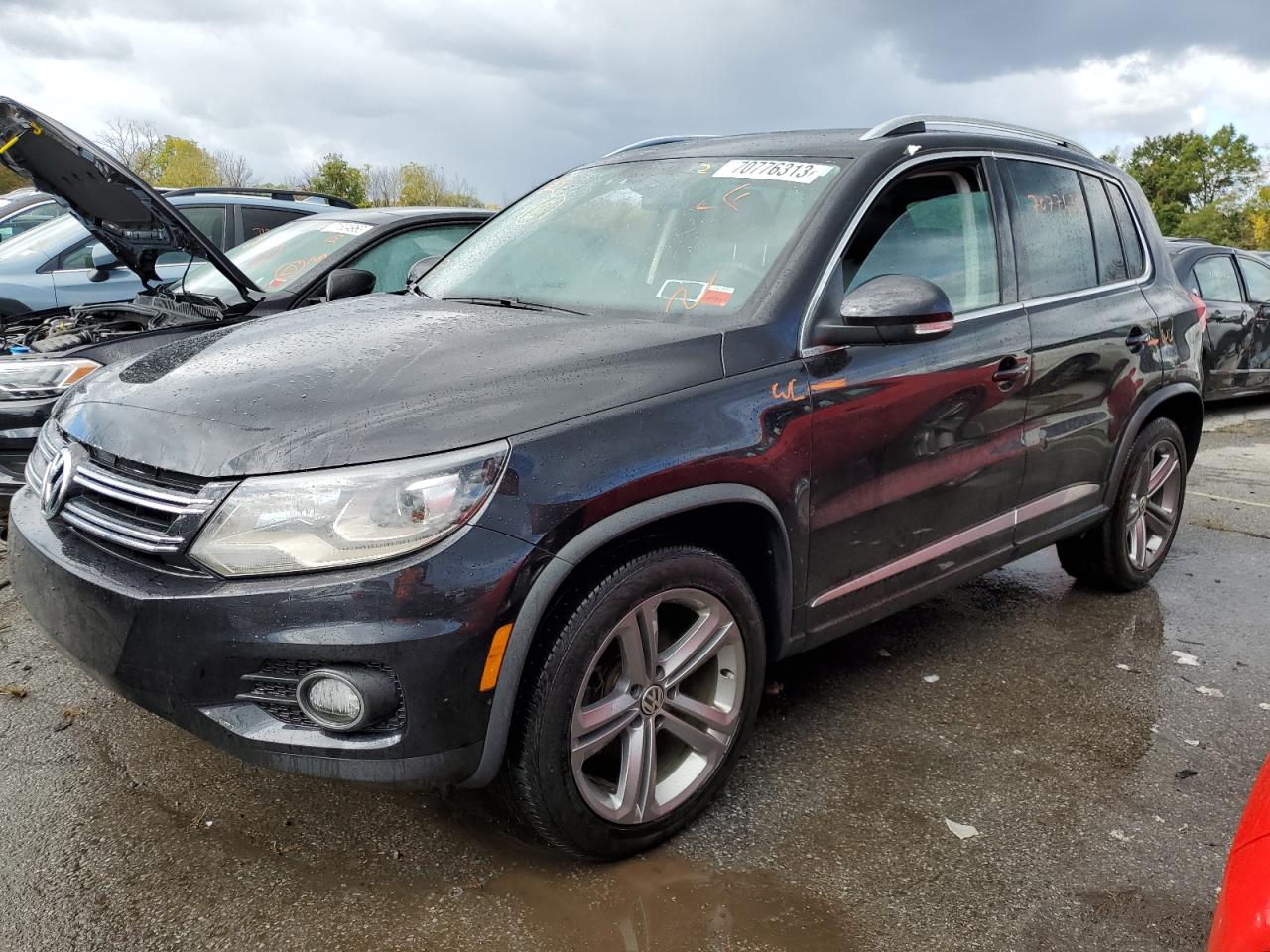 VOLKSWAGEN TIGUAN 2017 wvguv7axxhk022073