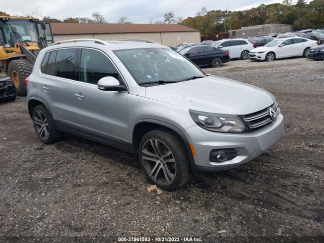 VOLKSWAGEN TIGUAN 2016 wvgvv7ax3hk010626