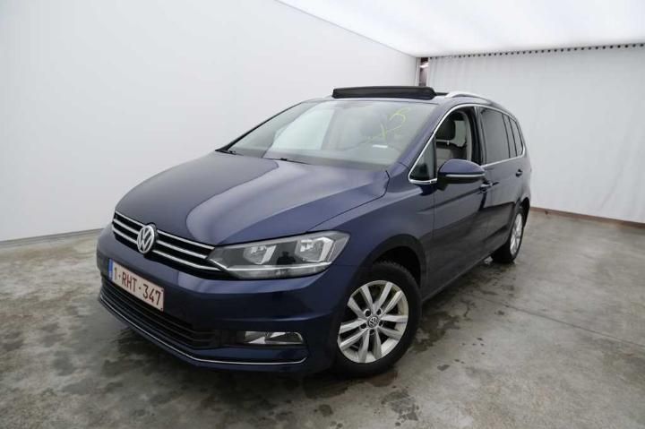 VOLKSWAGEN TOURAN &#3915 2017 wvgzzz1tzhw043039