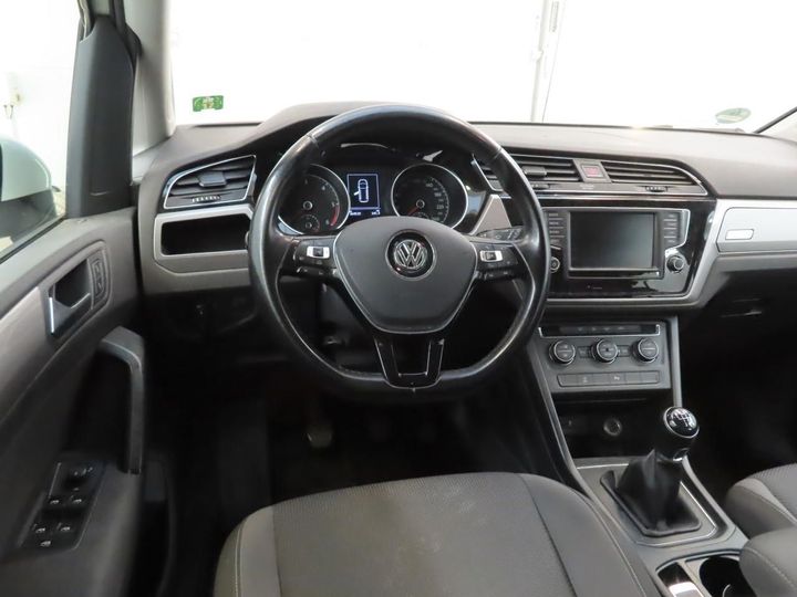 VOLKSWAGEN TOURAN 2017 wvgzzz1tzhw067605