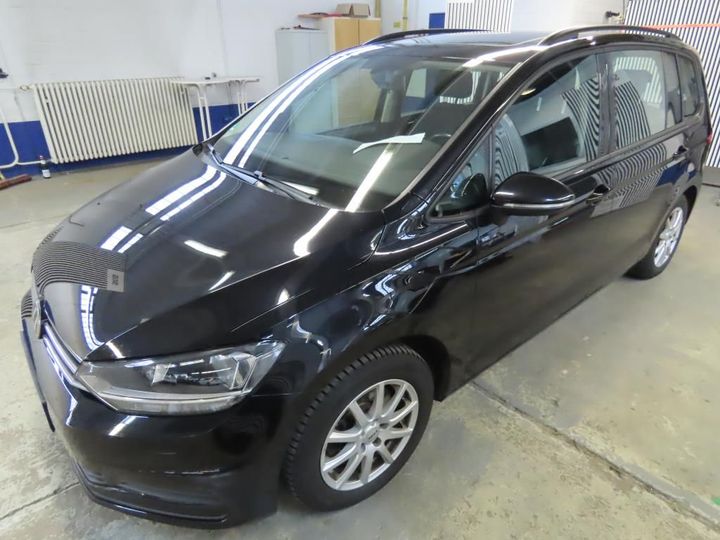 VOLKSWAGEN TOURAN 2017 wvgzzz1tzhw077902