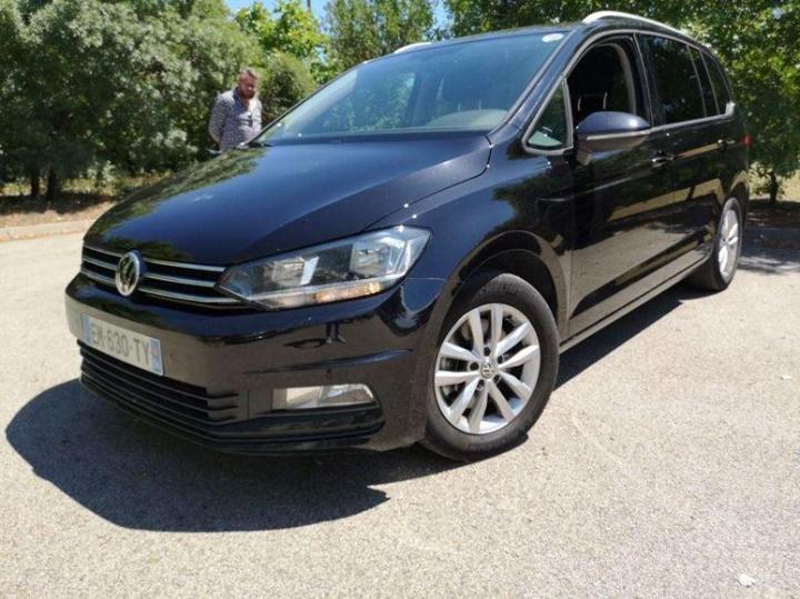 VOLKSWAGEN TOURAN 2017 wvgzzz1tzhw100994