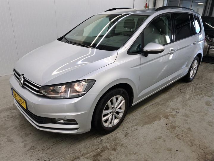 VOLKSWAGEN TOURAN 2017 wvgzzz1tzhw102743