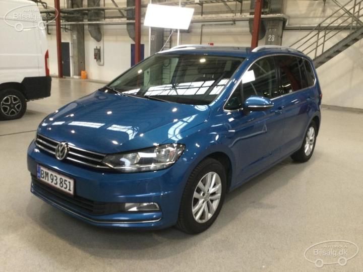 VOLKSWAGEN TOURAN MPV 2017 wvgzzz1tzhw104637