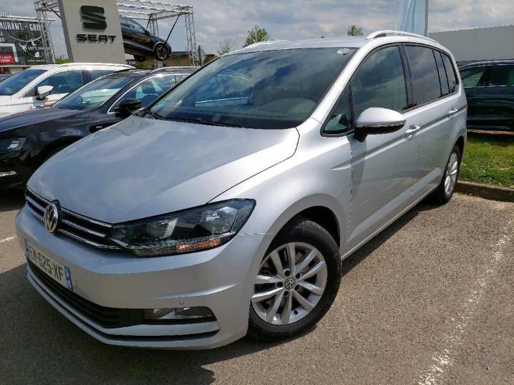 VOLKSWAGEN TOURAN 2017 wvgzzz1tzhw111768