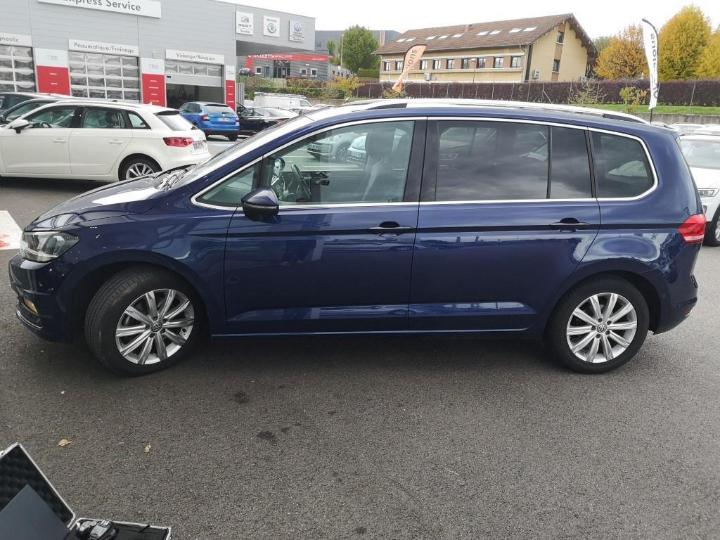 VOLKSWAGEN TOURAN 2017 wvgzzz1tzjw012143