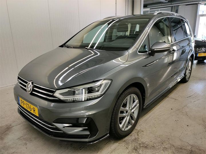 VOLKSWAGEN TOURAN 2017 wvgzzz1tzjw015896