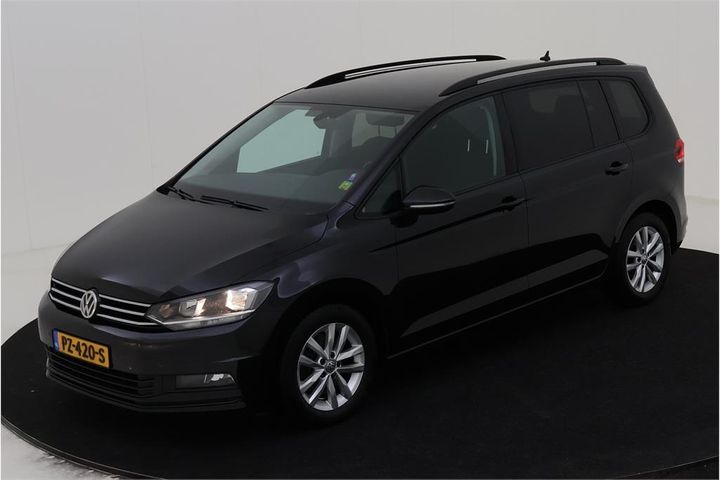 VOLKSWAGEN TOURAN 2017 wvgzzz1tzjw033025