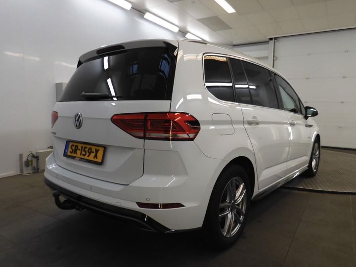 VOLKSWAGEN TOURAN 2018 wvgzzz1tzjw100974