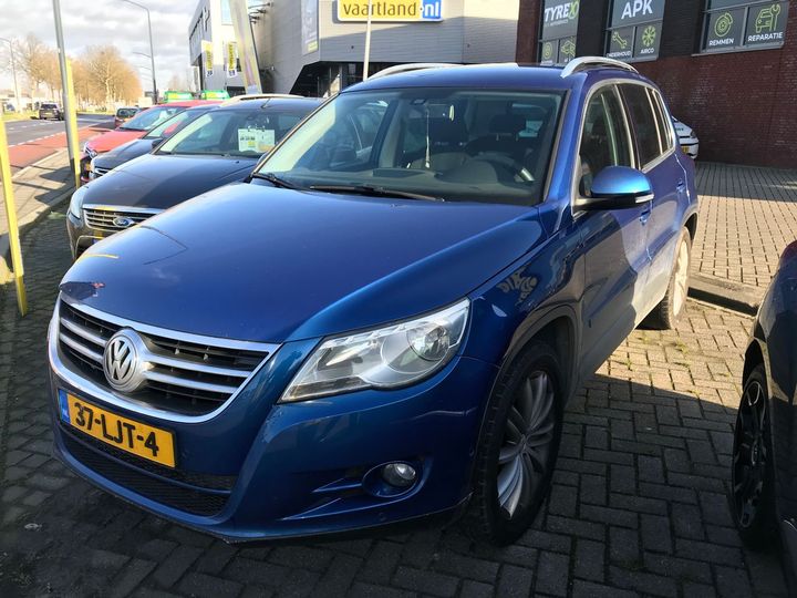 VOLKSWAGEN TIGUAN 2010 wvgzzz5nzaw097529