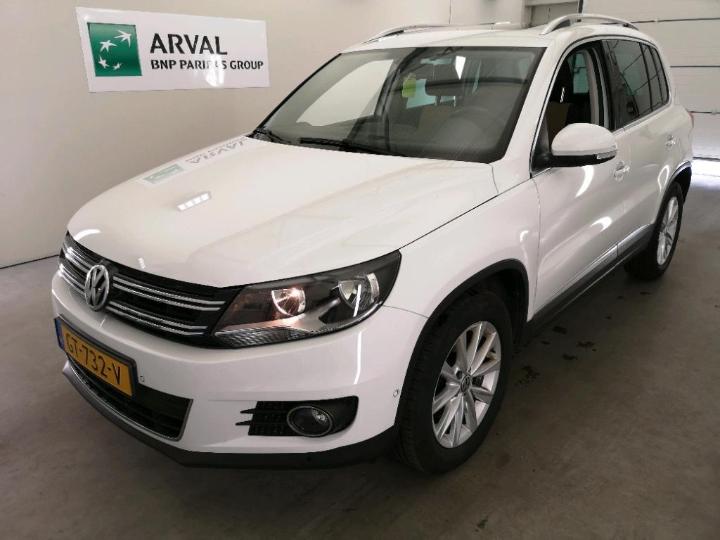 VOLKSWAGEN TIGUAN 2015 wvgzzz5nzgw522690