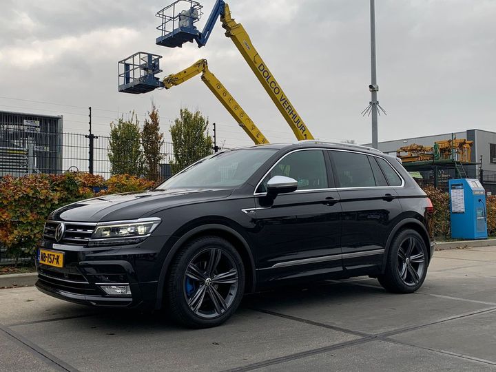 VOLKSWAGEN TIGUAN 2017 wvgzzz5nzhw338024