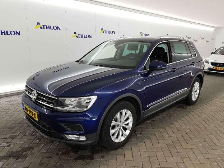 VOLKSWAGEN TIGUAN 2017 wvgzzz5nzhw345634