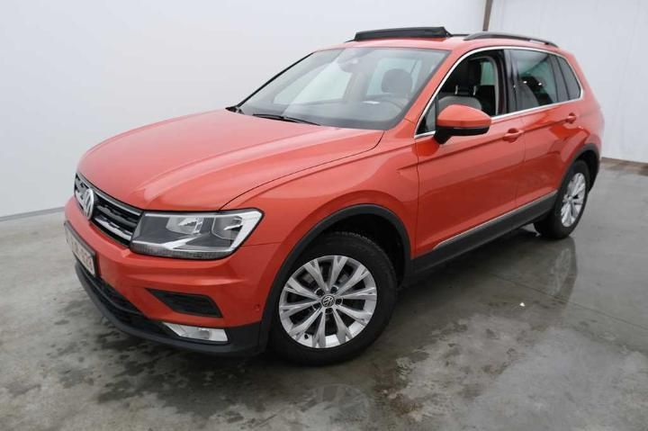 VOLKSWAGEN TIGUAN &#3916 2017 wvgzzz5nzhw351569