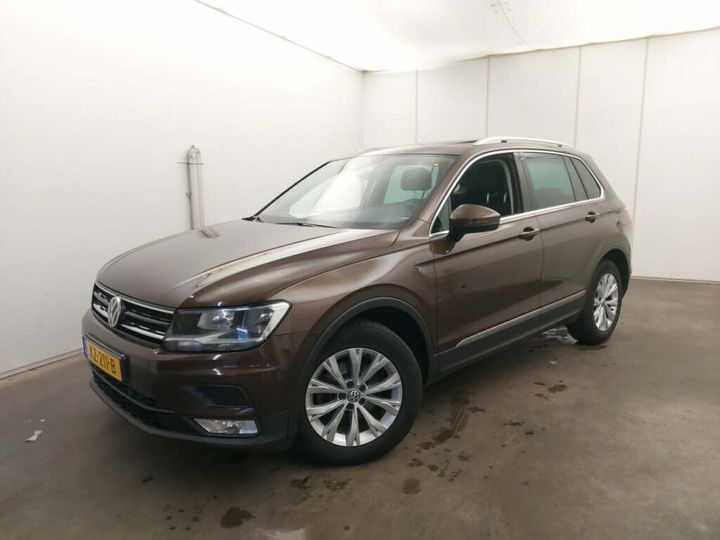 VOLKSWAGEN TIGUAN 2017 wvgzzz5nzhw377100