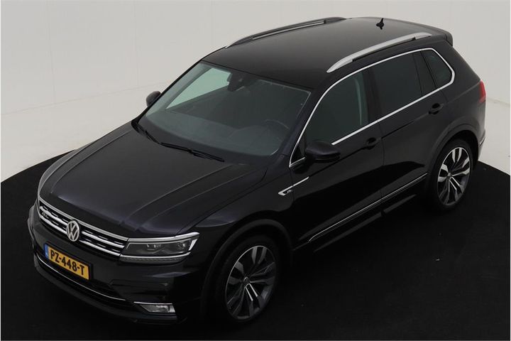 VOLKSWAGEN TIGUAN 2017 wvgzzz5nzhw382929