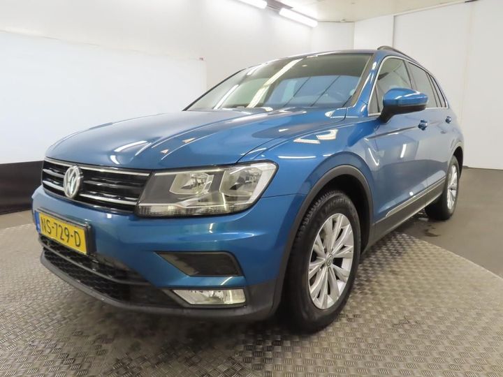 VOLKSWAGEN TIGUAN 2017 wvgzzz5nzhw417014