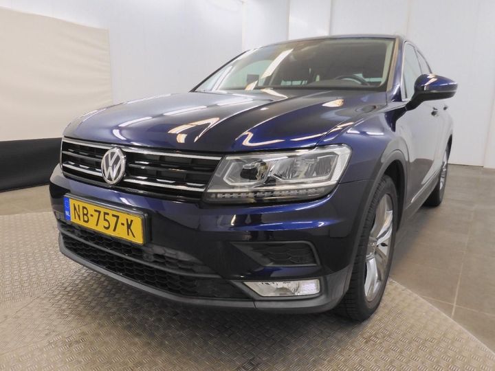 VOLKSWAGEN TIGUAN 2017 wvgzzz5nzhw830752