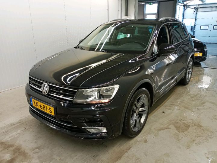 VOLKSWAGEN TIGUAN 2017 wvgzzz5nzhw840790