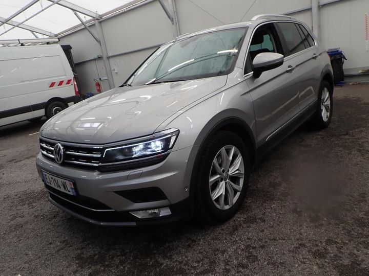 VOLKSWAGEN TIGUAN 2017 wvgzzz5nzhw849556