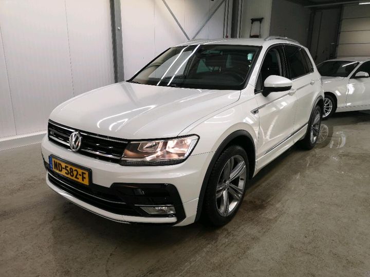 VOLKSWAGEN TIGUAN 2017 wvgzzz5nzhw874752