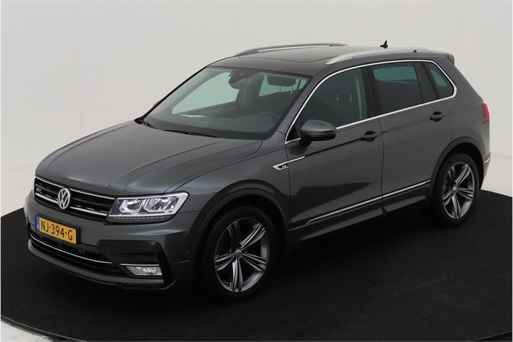 VOLKSWAGEN TIGUAN 2017 wvgzzz5nzhw884200